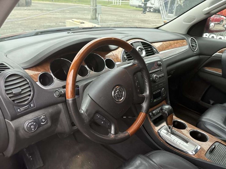 2011-buick-enclave-cxl-image-21