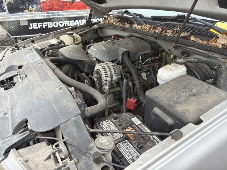 2006-chevrolet-k2500-image-26