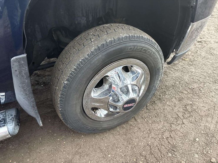 2008-gmc-3500-image-11