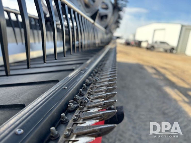 2023-mac-don-fd240-image-33