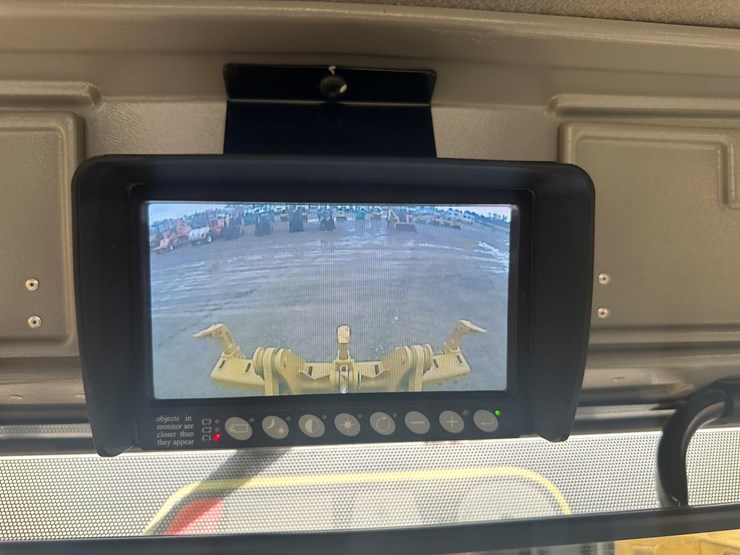 2022-caterpillar-140gc-image-98