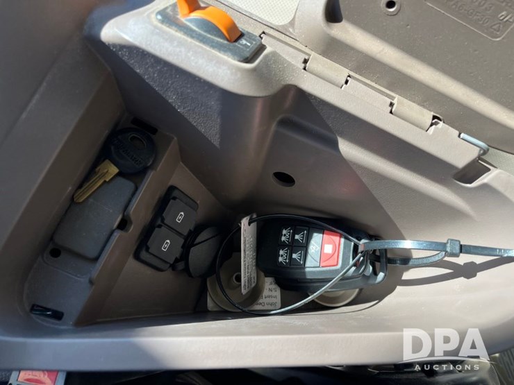 2021-john-deere-r4044-image-84