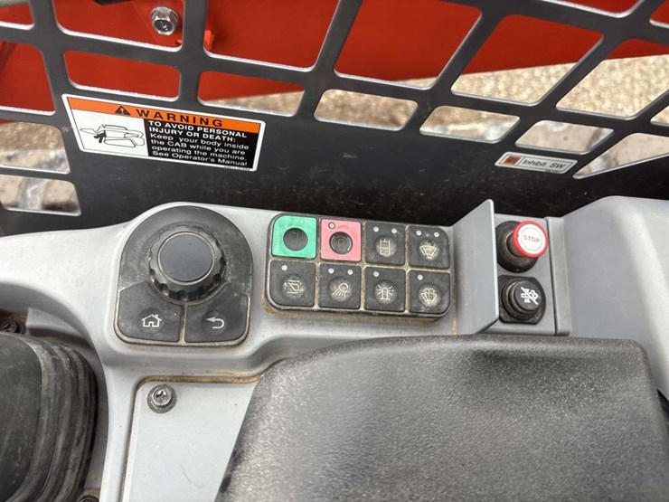 kubota-svl75-3-image-15