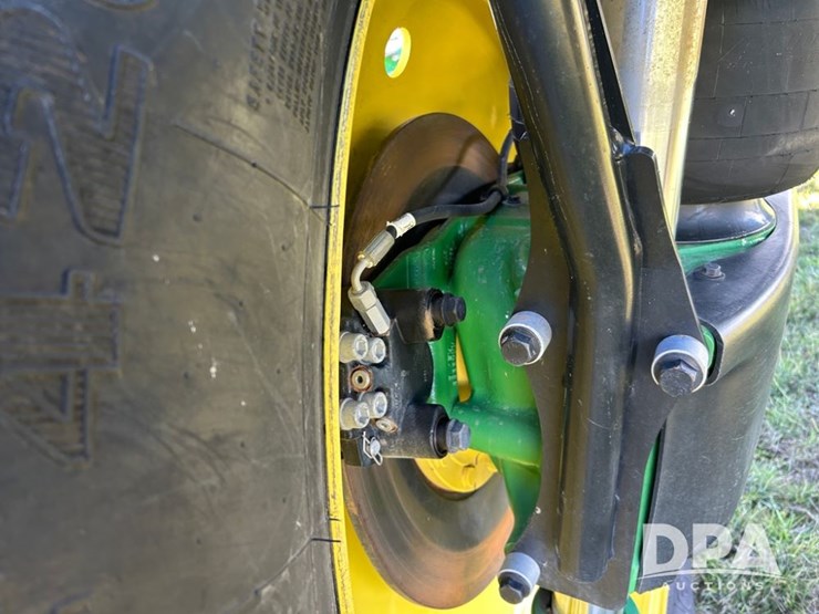 2022-john-deere-410r-image-30