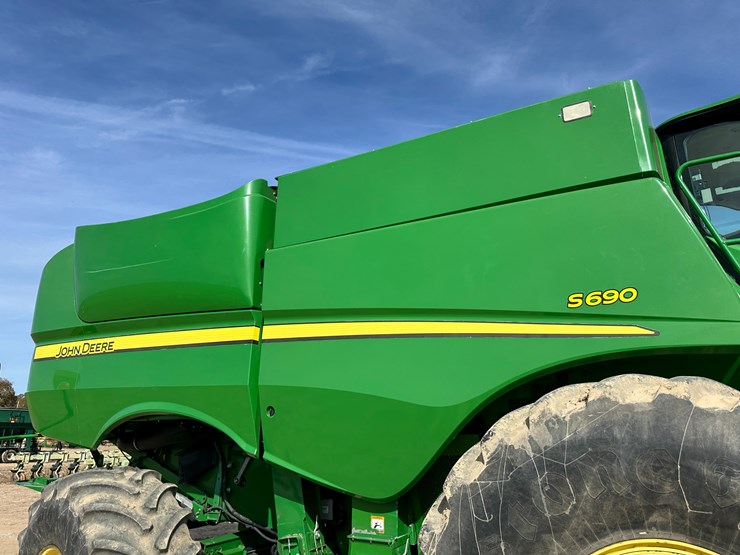 john-deere-s690-image-34