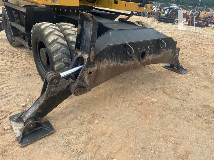 2017-caterpillar-m316f-image-15