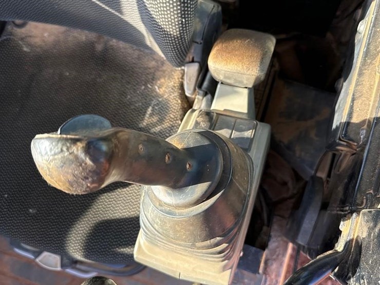 2016-caterpillar-308e2-cr-image-22