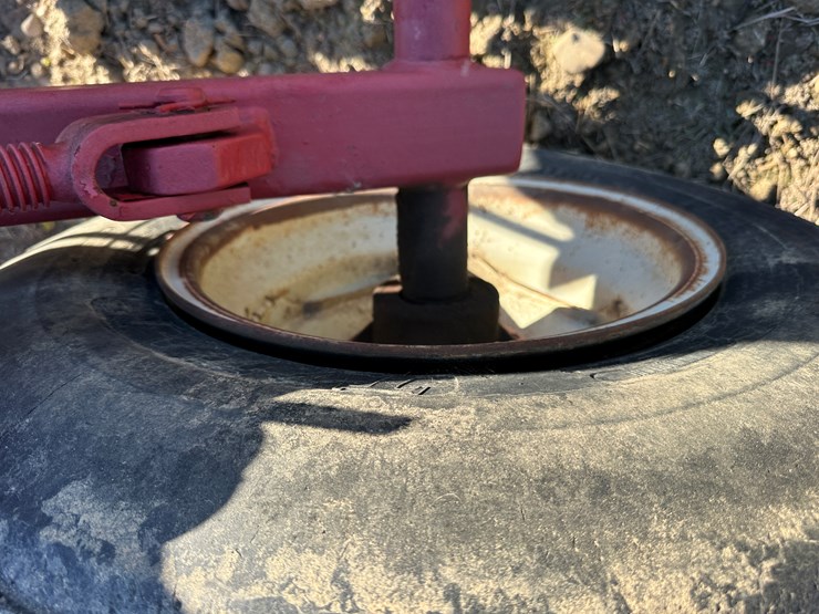 #33740-•-~20'-row-crop-cultivator-image-7