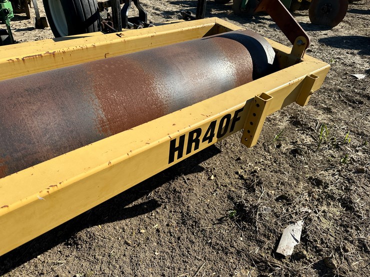 #33729-•-brandt-16-row-30"-hr40-hipper-roller-image-42