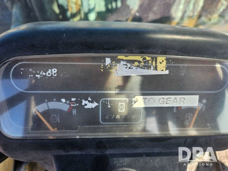 2001-caterpillar-dp50-image-4