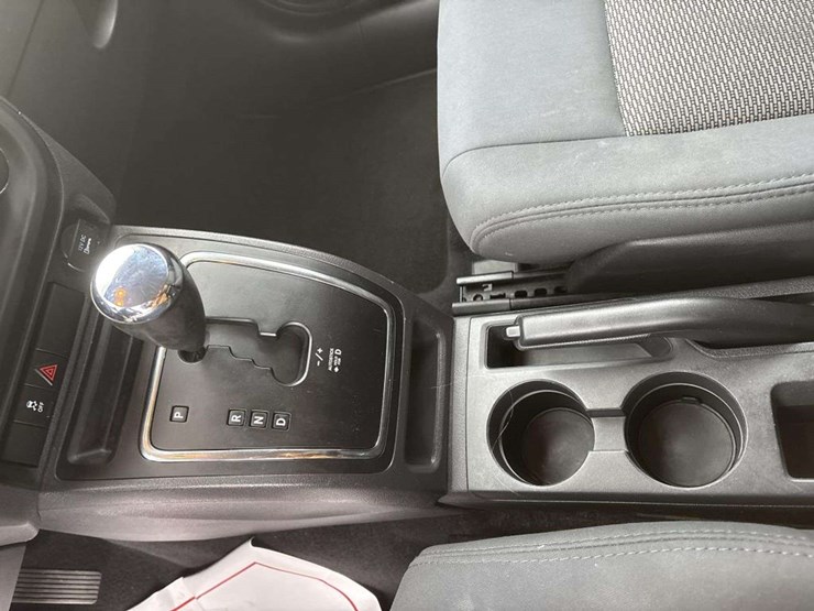 2010-jeep-compass-image-25