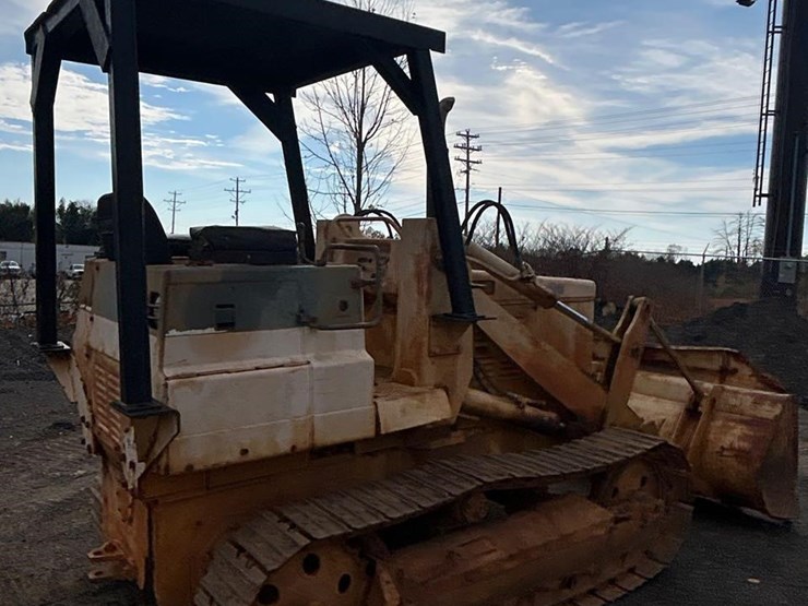 komatsu-d31s-16-image-3