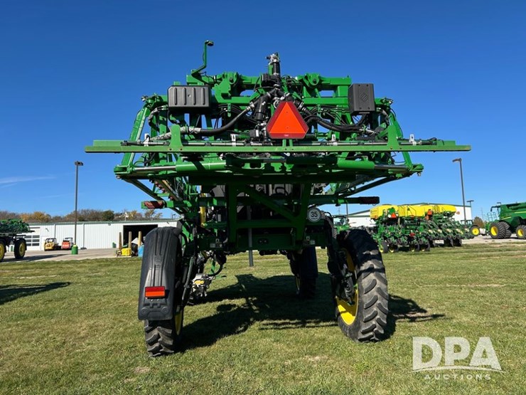 2022-john-deere-410r-image-7