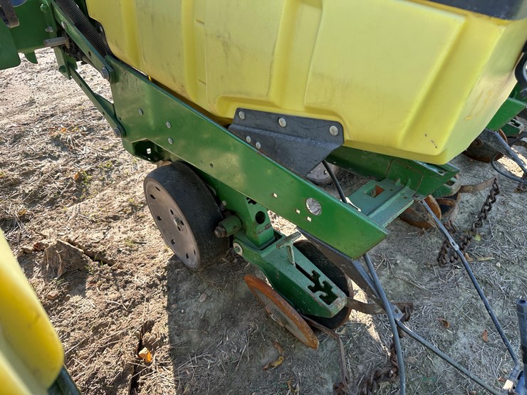 john-deere-1720-image-37