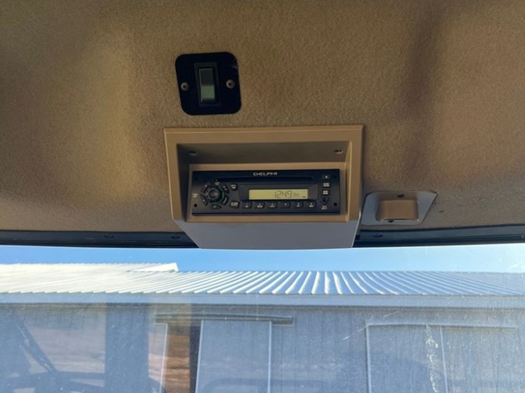 2013-john-deere-4940-image-25