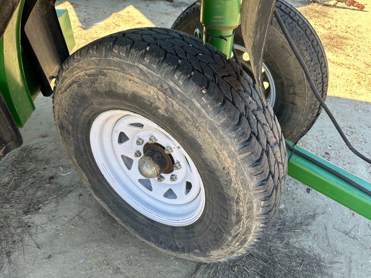 #33719-•-frontier-wheelz-42'-tri/a-header-trailer-image-10