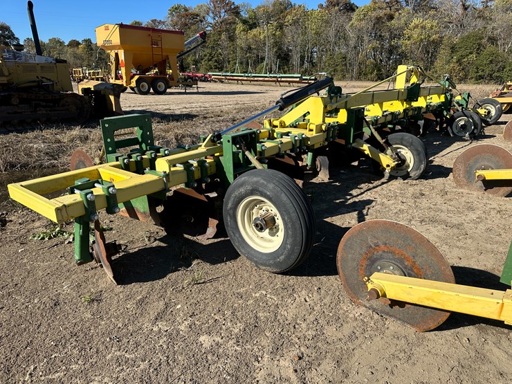 #33731-•-roll-a-cone-16-row-30"-hipper-image-2