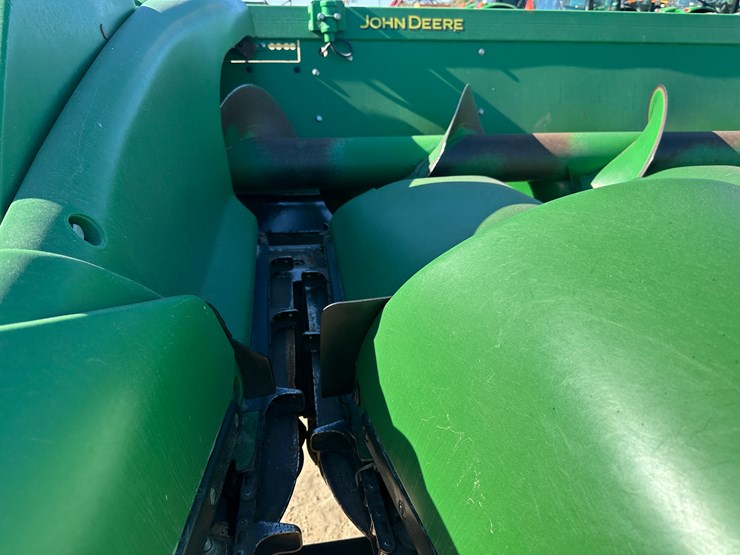 2012-john-deere-616c-image-66