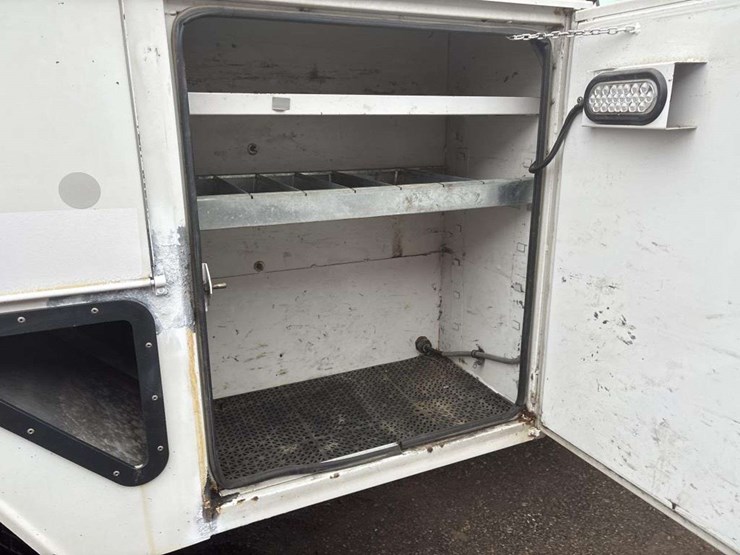 2012-ford-f450-image-25