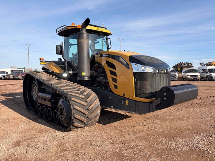 2020-agco-mt875e-large-frame-row-crop-track-tractor-image-2