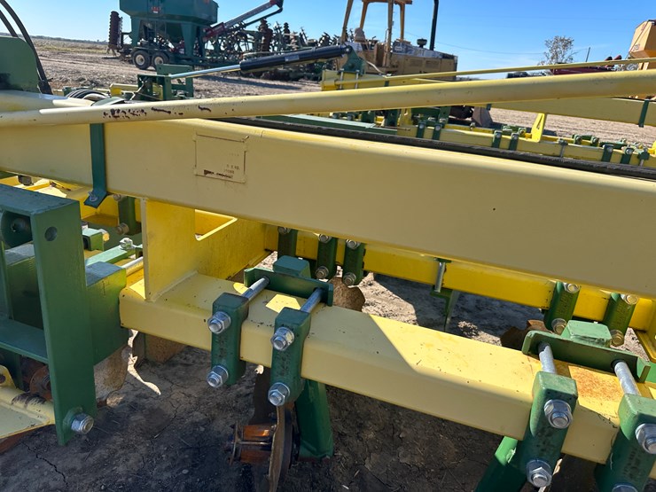 #33730-•-roll-a-cone-16-row-30"-hipper-image-22