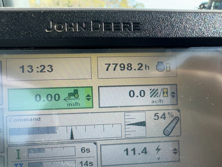 2010-john-deere-8360r-image-69