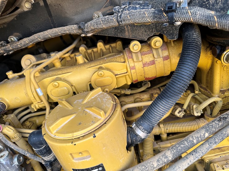 2022-caterpillar-140gc-image-69