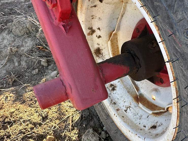 #33740-•-~20'-row-crop-cultivator-image-9