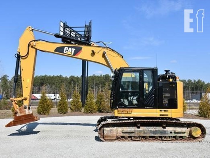 2020-caterpillar-325flcr-image-56