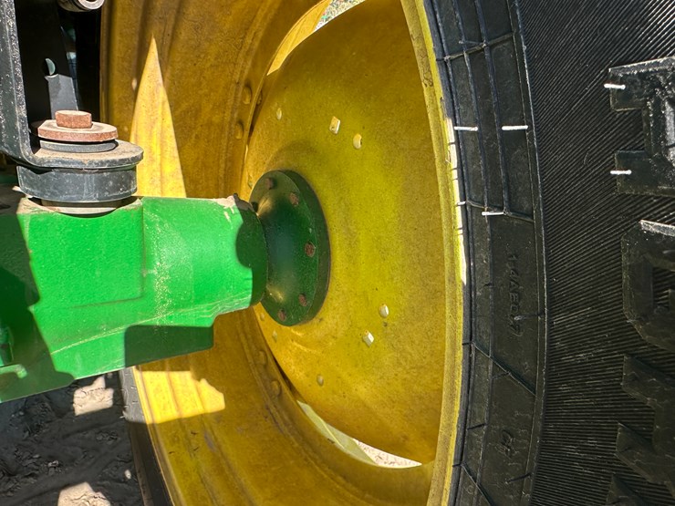 2010-john-deere-7130-image-11