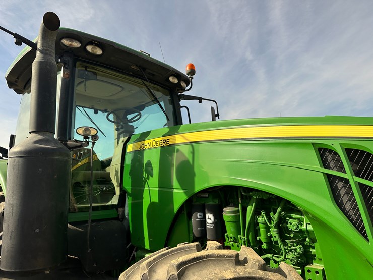 2010-john-deere-8360r-image-33