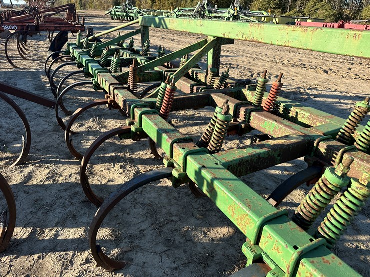 john-deere-105-image-12