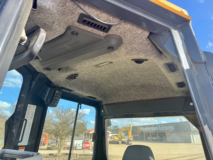 2020-deere-450k-image-17