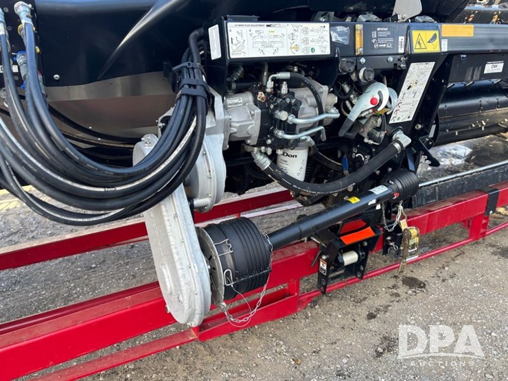 2023-mac-don-fd240-image-18