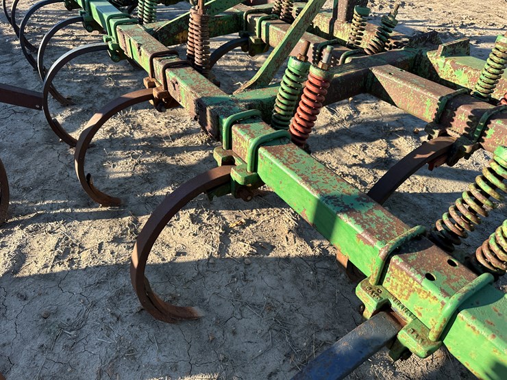 john-deere-105-image-14