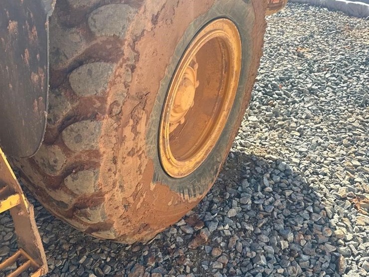 2011-volvo-l60f-image-10