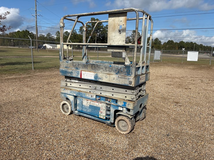 genie-gs1930-image-2