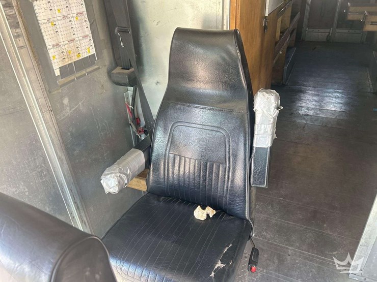 2017-freightliner-mt55-image-20