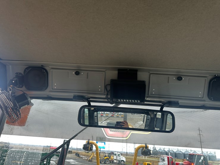 2022-caterpillar-140gc-awd-image-108