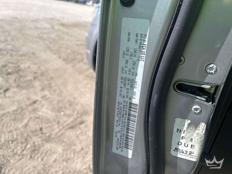 2015-dodge-journey-sxt-image-7