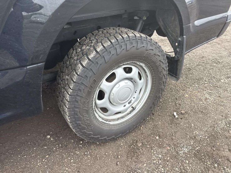 2018-ford-f150-xl-image-9