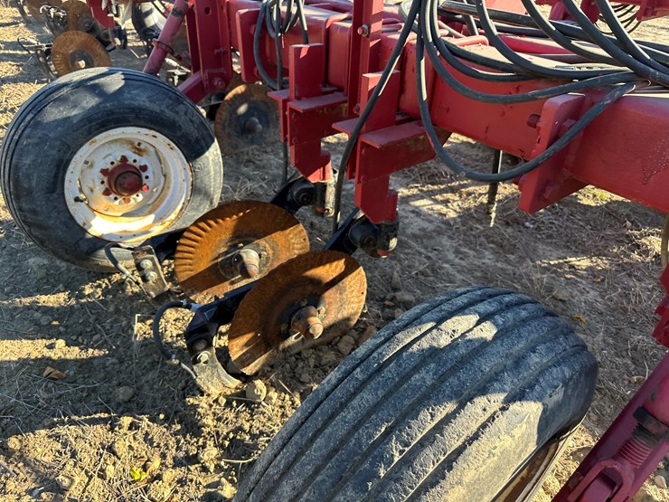 #33740-•-~20'-row-crop-cultivator-image-19