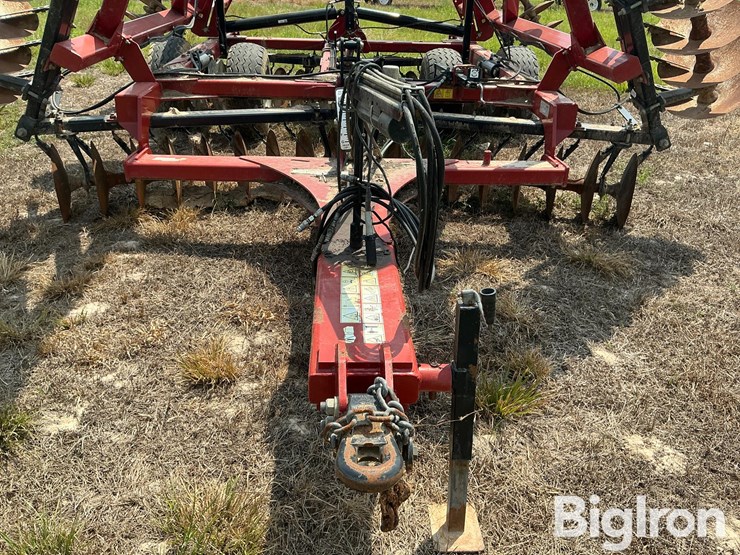2018-case-ih-345-image-10