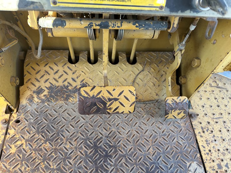 1995-caterpillar-d5c-image-50