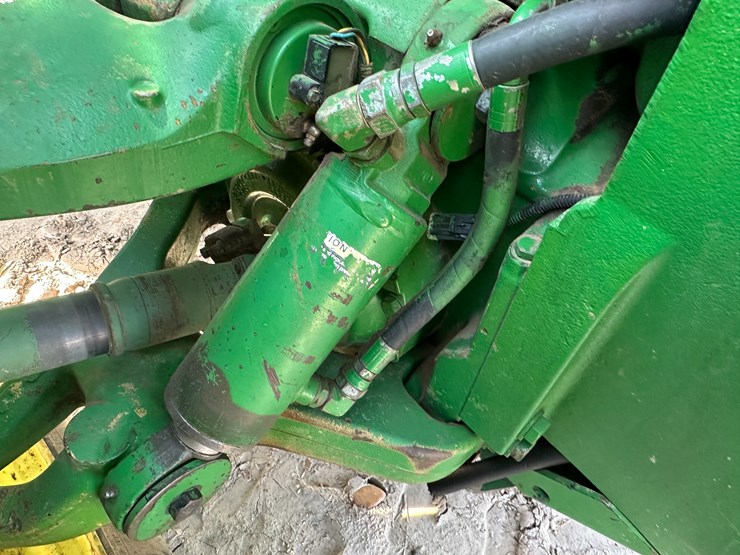 2006-john-deere-8430-image-17