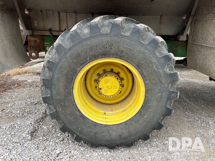 2017-john-deere-f4365-image-28