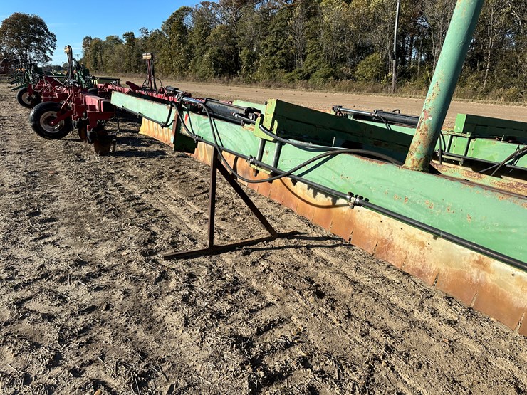 #33737-•-~22'-hooded-sprayer-image-16