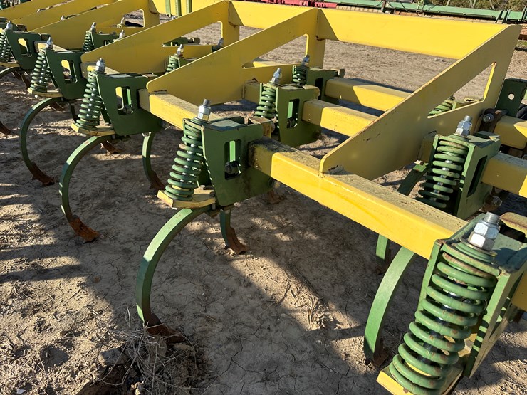 #33746-•-roll-a-cone-12.5'-chisel-plow-10-2397-image-18