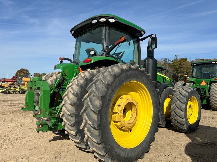 2016-john-deere-8320r-image-3