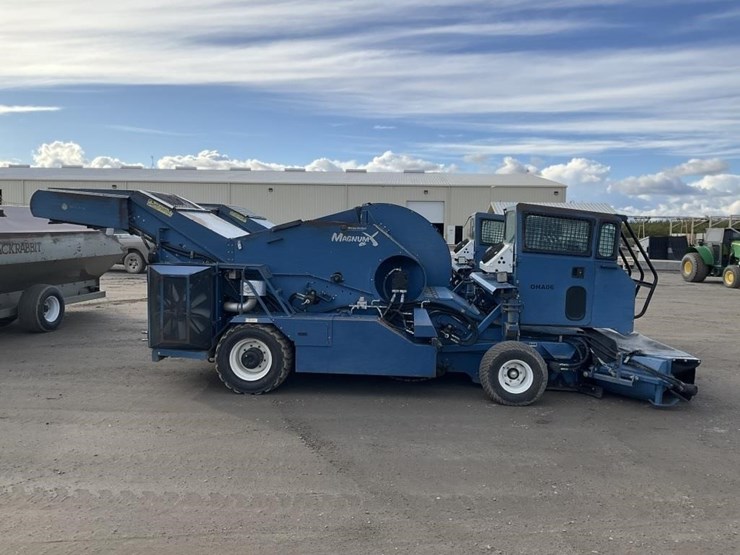 weiss-mcnair-magnum-x-s.p.-nut-harvester,-diesel-image-4